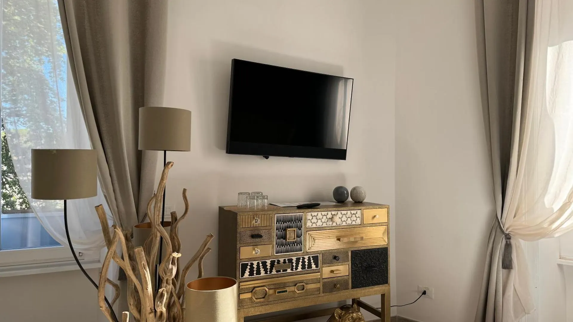 Alto Apartment ローマ